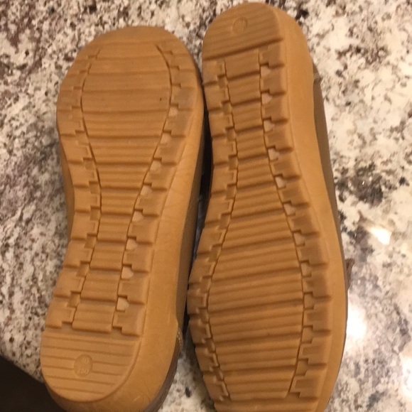 Tassel Loafer - Picture 4 of 5